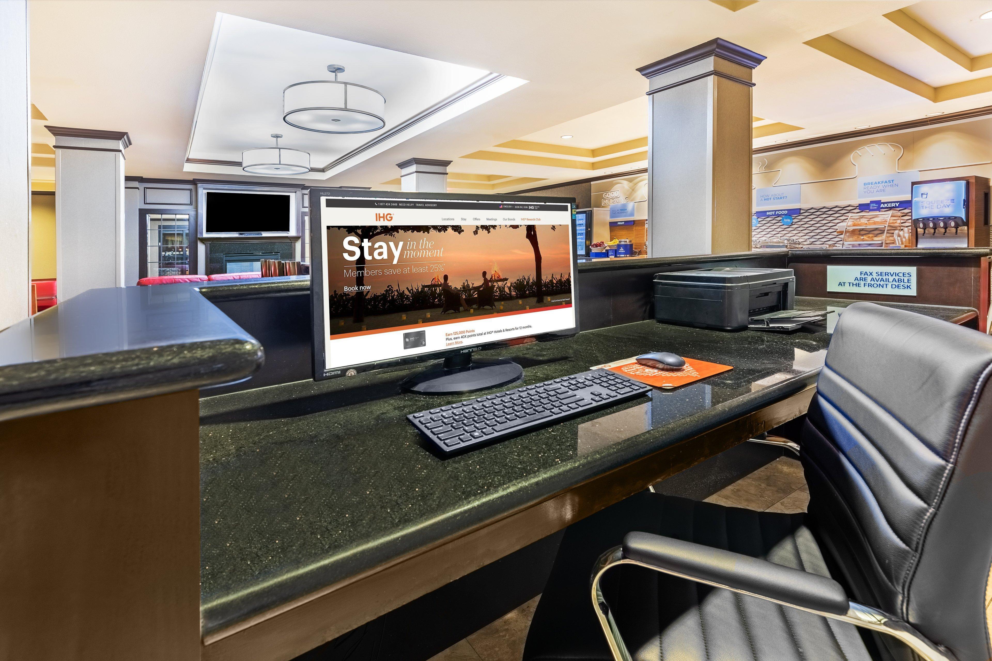 Holiday Inn Express Hotel & Suites Floresville By Ihg Экстерьер фото