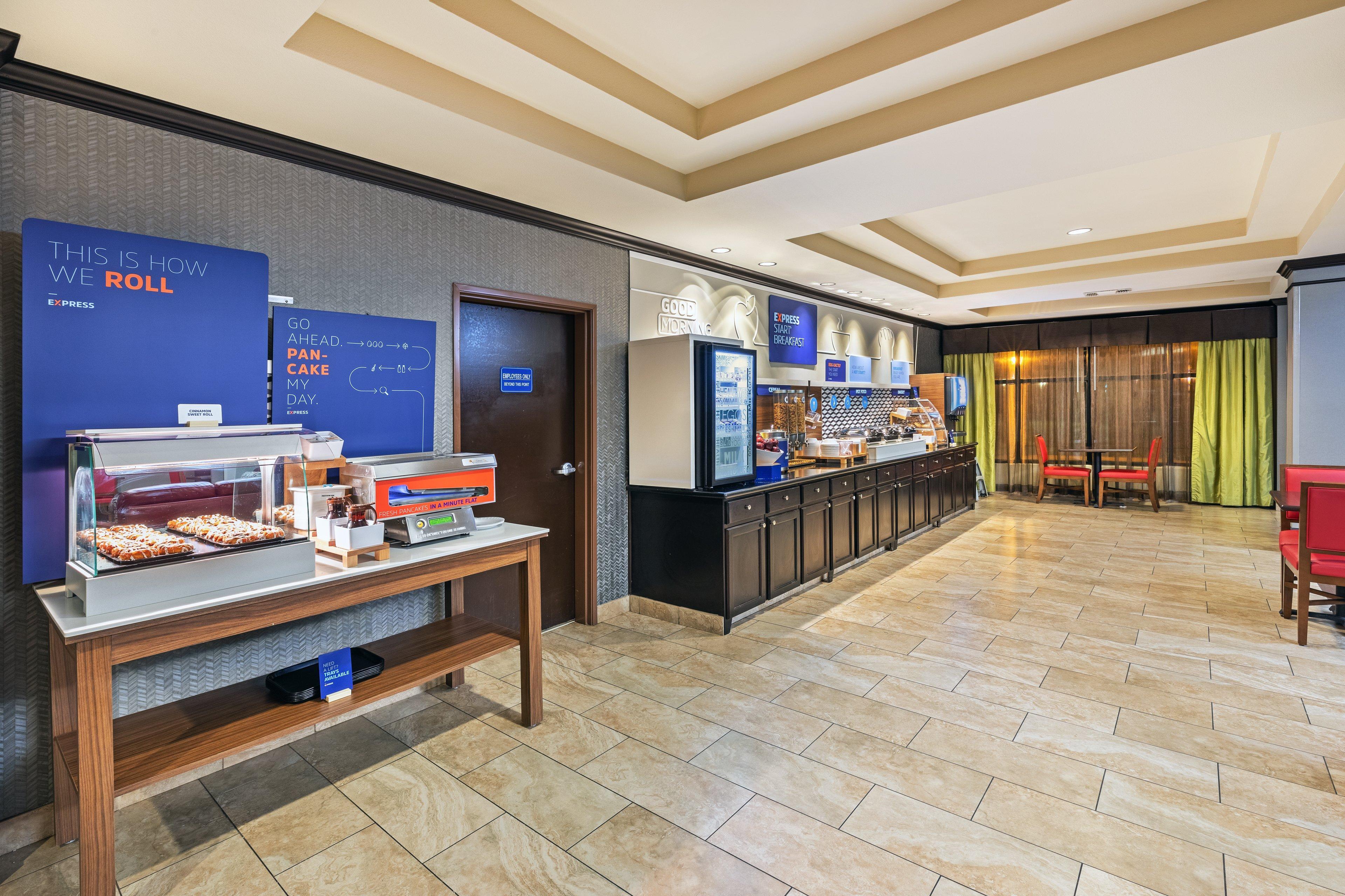 Holiday Inn Express Hotel & Suites Floresville By Ihg Экстерьер фото